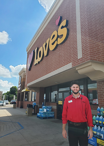 Love's retail management intern, Andrew, at a Love's location
